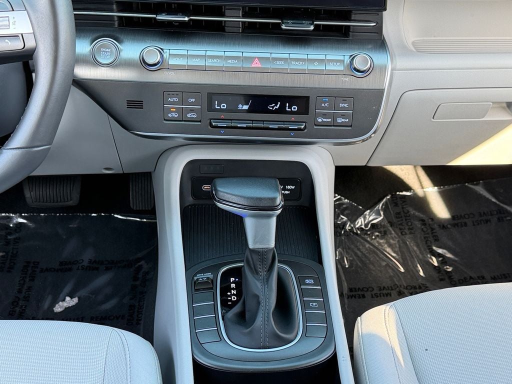 2025 Hyundai Kona SEL / One Owner /