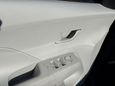 2025 Hyundai Kona SEL / One Owner /