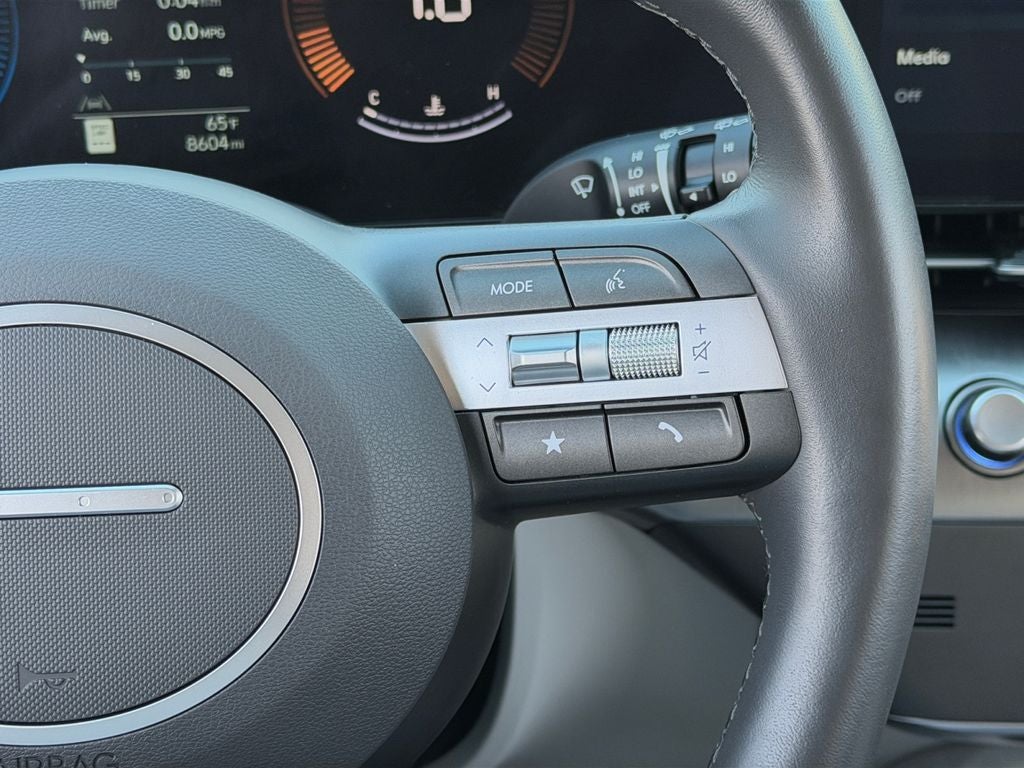 2025 Hyundai Kona SEL / One Owner /