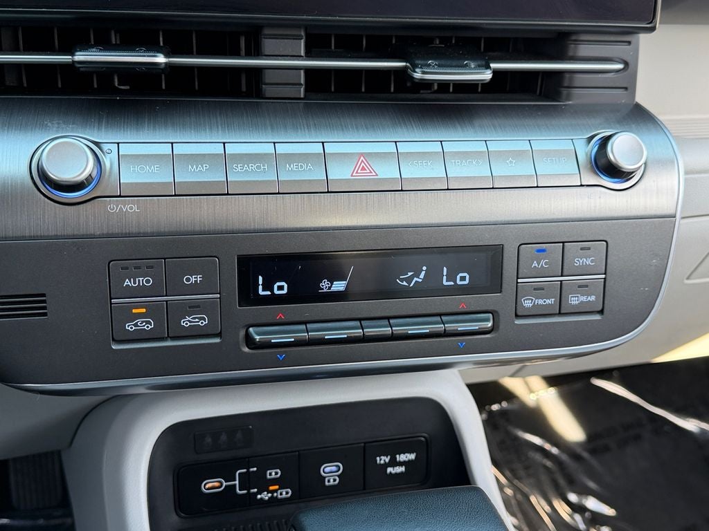 2025 Hyundai Kona SEL / One Owner /