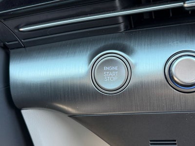 2025 Hyundai Kona SEL / One Owner /