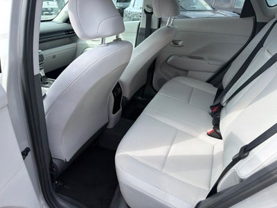 2024 Hyundai Kona SEL / One Owner