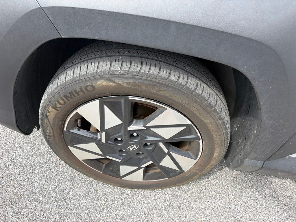 2024 Hyundai Kona SEL / One Owner