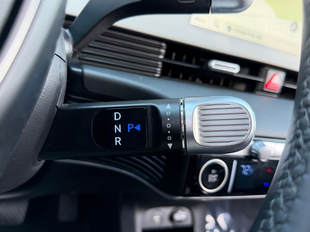 2024 Hyundai IONIQ 5 SE / One Owner / Long Range