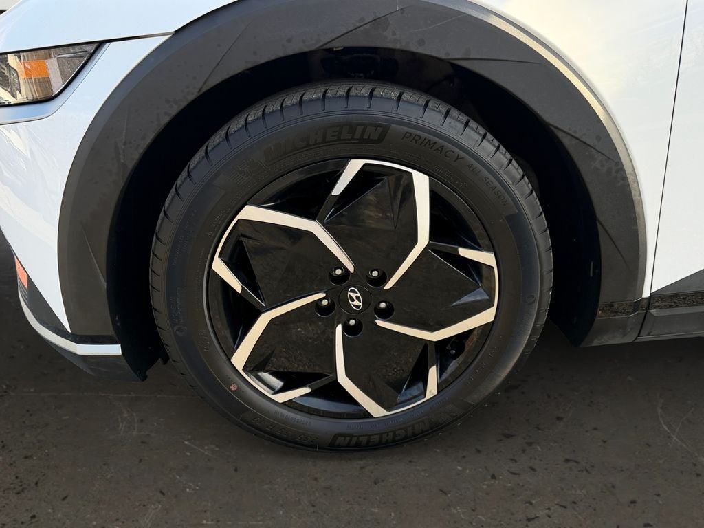 2024 Hyundai IONIQ 5 SE / One Owner / Long Range