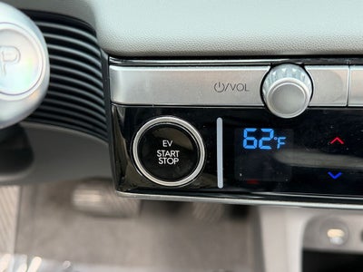 2024 Hyundai IONIQ 5 SEL / One Owner