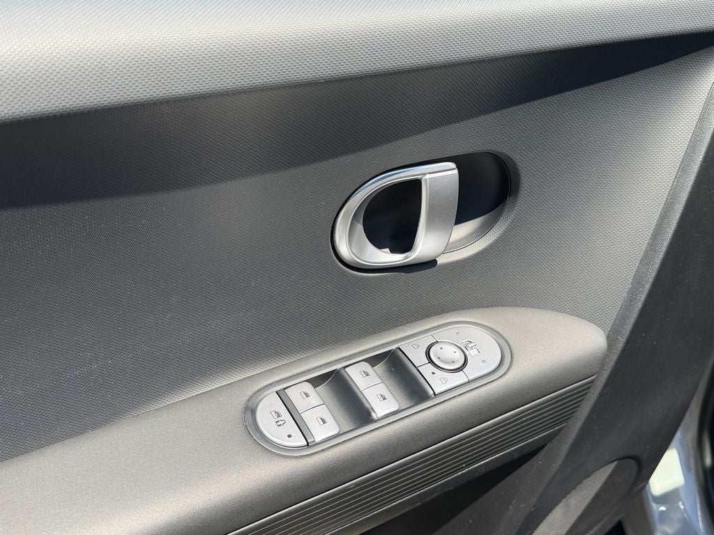 2024 Hyundai IONIQ 5 SEL / One Owner / Navigation