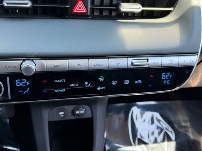 2024 Hyundai IONIQ 5 SEL / One Owner / Navigation
