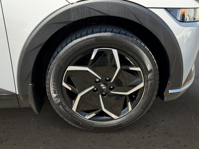 2024 Hyundai IONIQ 5 SEL / One Owner / Navigation