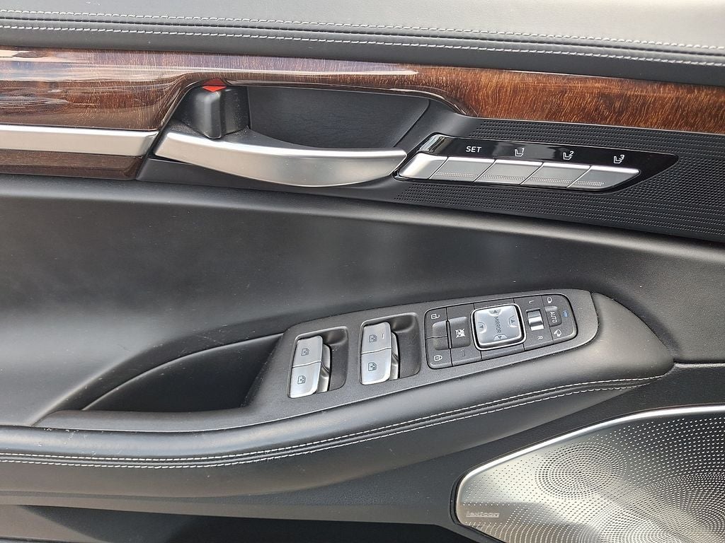 2017 Genesis G90 3.3T Premium / One Owner