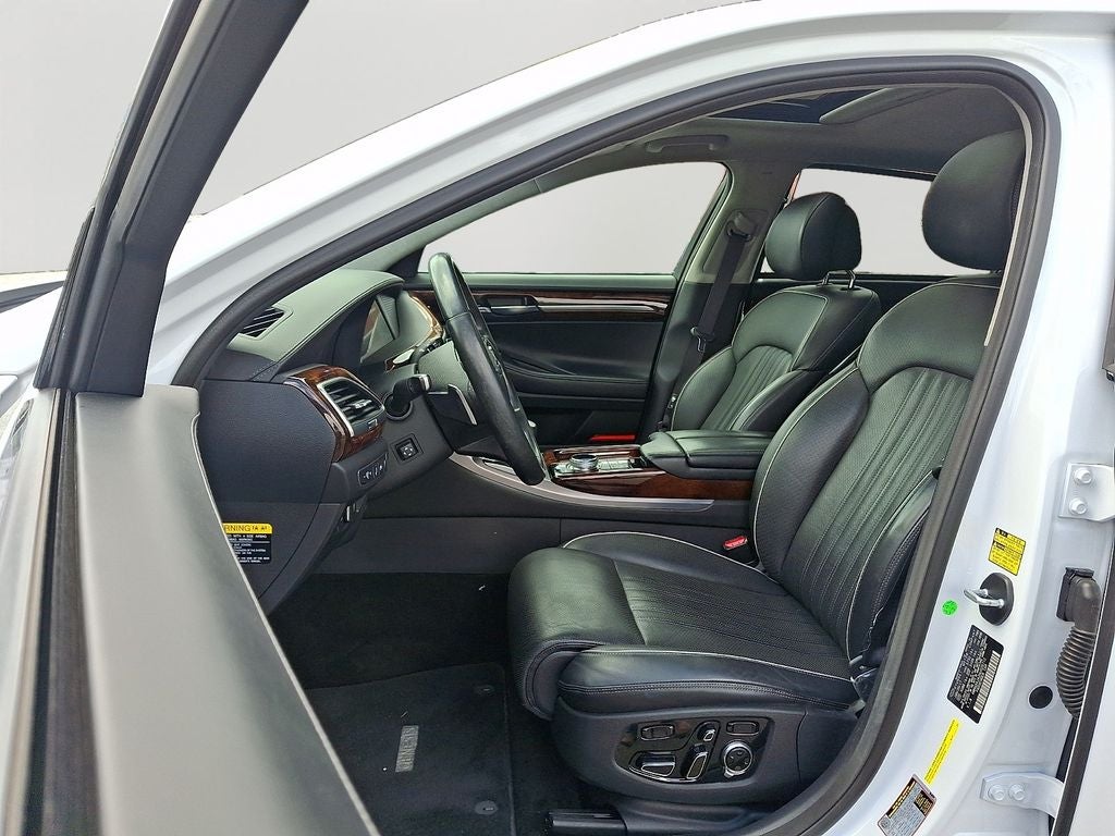 2017 Genesis G90 3.3T Premium / One Owner