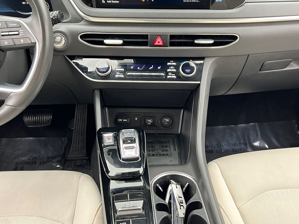2023 Hyundai Sonata SEL / One Owner / Convenience Package / Preferred Acc