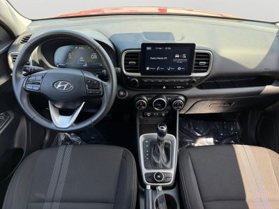 2025 Hyundai Venue SEL / One Owner