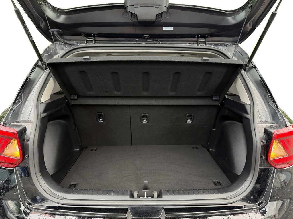 2025 Hyundai Venue SEL / One Owner