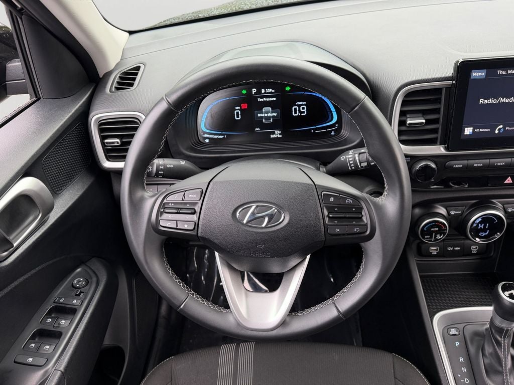 2025 Hyundai Venue SEL / One Owner