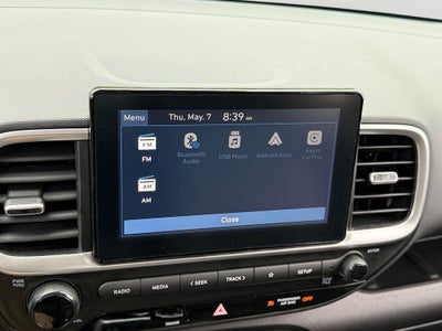 2025 Hyundai Venue SEL / One Owner