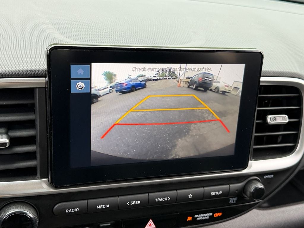 2025 Hyundai Venue SEL / One Owner