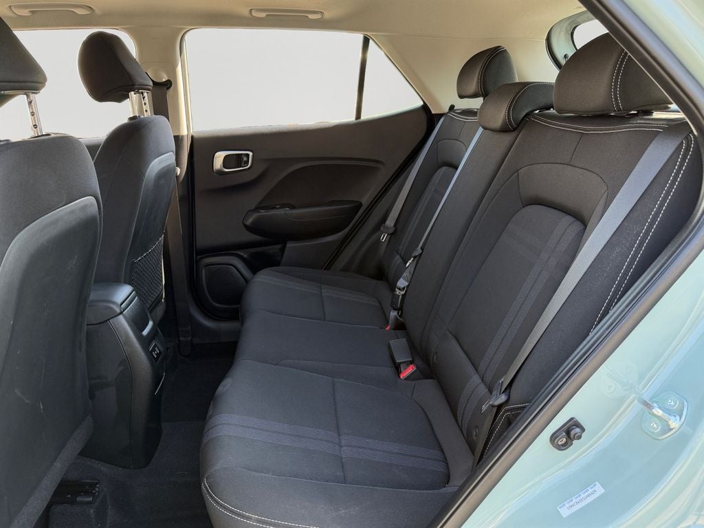 2025 Hyundai Venue SEL / One Owner /