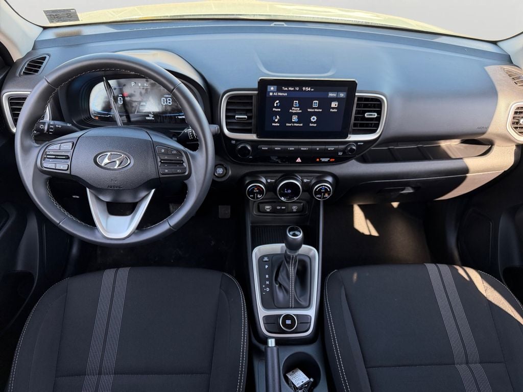 2025 Hyundai Venue SEL / One Owner /
