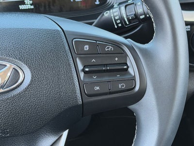 2025 Hyundai Venue SEL / One Owner /