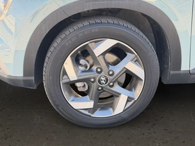 2025 Hyundai Venue SEL / One Owner /