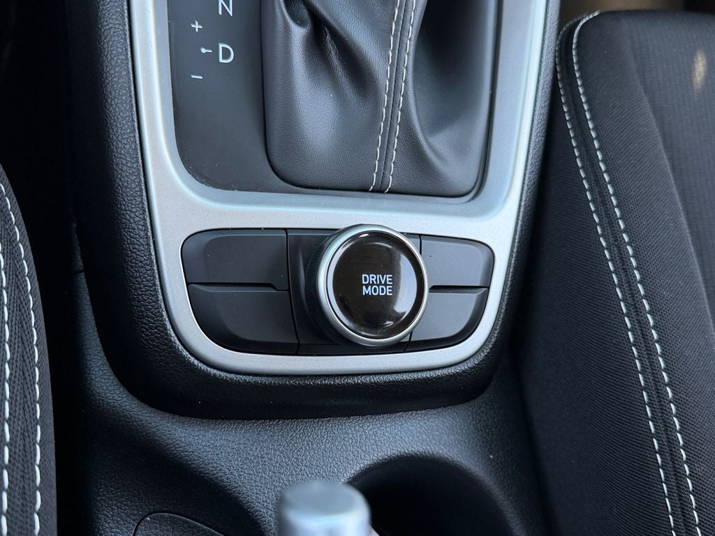 2025 Hyundai Venue SEL / One Owner /