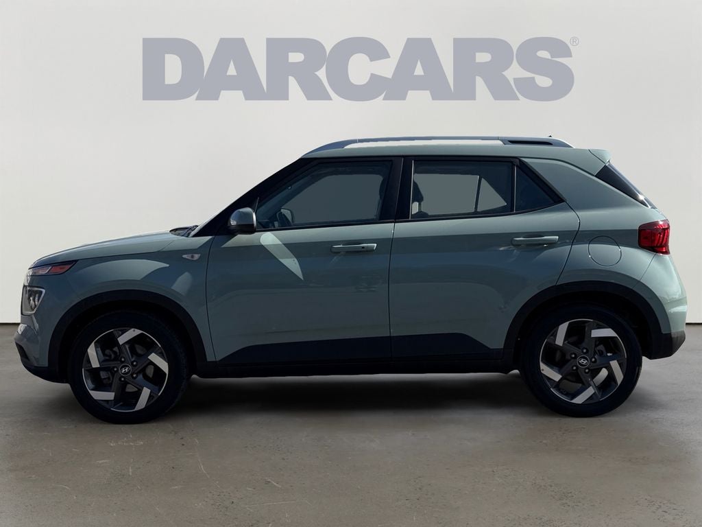 2025 Hyundai Venue SEL / One Owner /