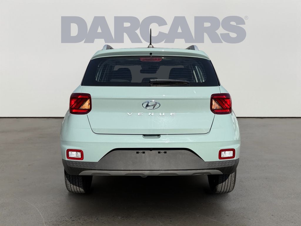 2025 Hyundai Venue SEL / One Owner /