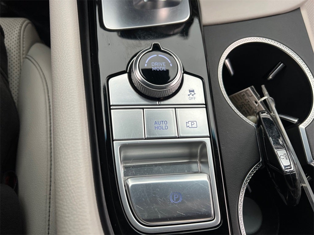 2024 Genesis G70 2.5T One Owner / AWD / New Brakes