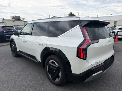 2024 Kia EV9 Land / One Owner