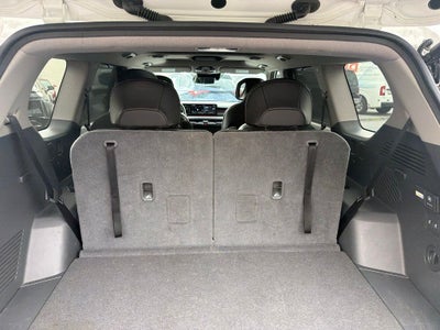 2024 Kia EV9 Land / One Owner