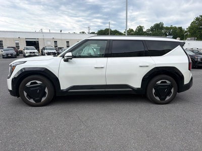 2024 Kia EV9 Land / One Owner