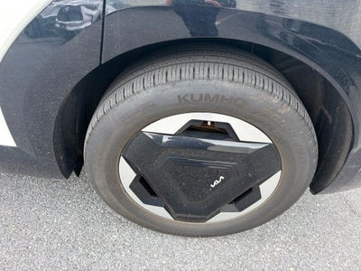 2024 Kia EV9 Land / One Owner