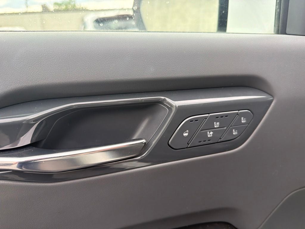 2024 Kia EV9 Land / One Owner