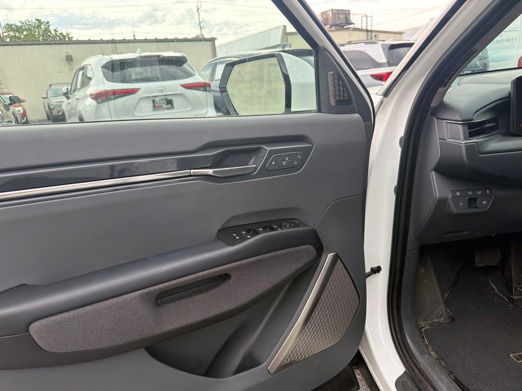 2024 Kia EV9 Land / One Owner