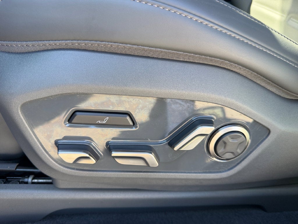 2024 Kia EV9 Land