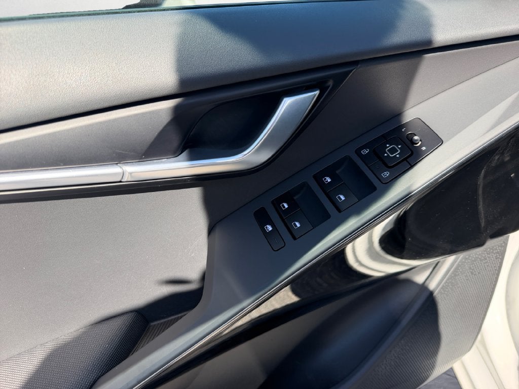 2024 Kia Niro EV Wind