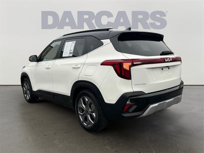 2024 Kia Seltos S / One Owner