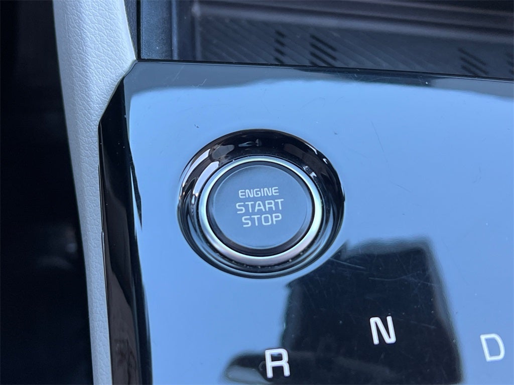 2023 Kia Sportage Hybrid EX One Owner / AWD / New Tires