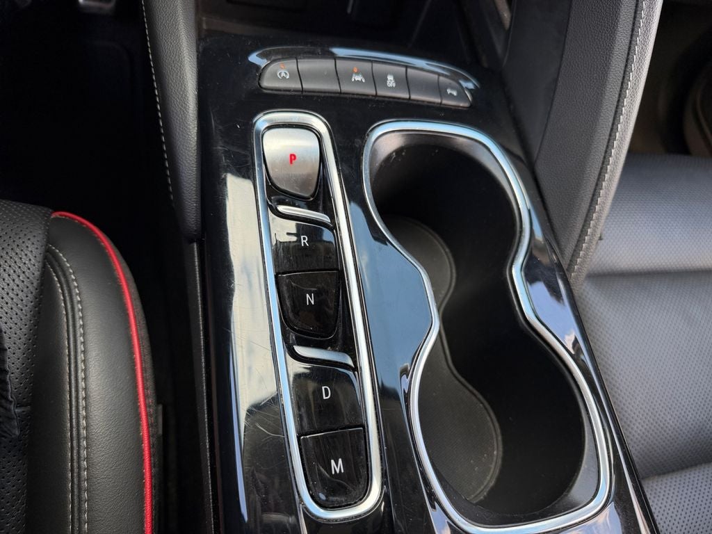 2022 Buick Envision Essence / Sport Touring Package / Safety Package /