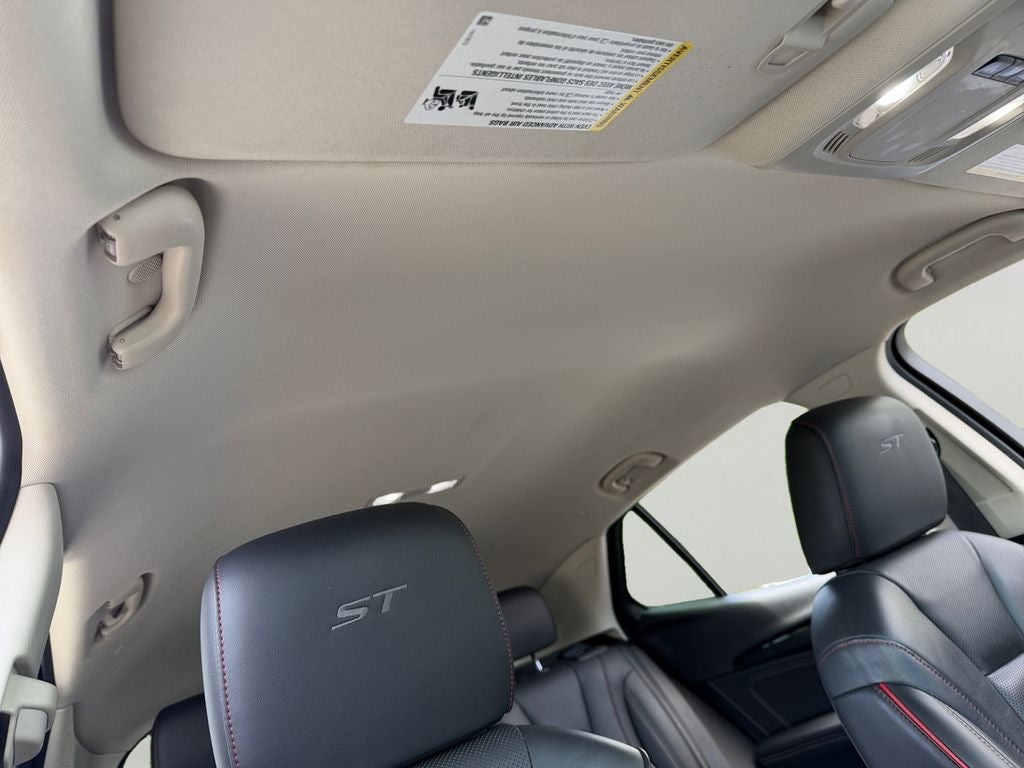 2022 Buick Envision Essence / Sport Touring Package / Safety Package /