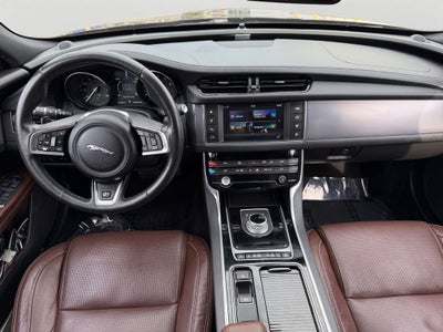 2016 Jaguar XF 35t R-Sport