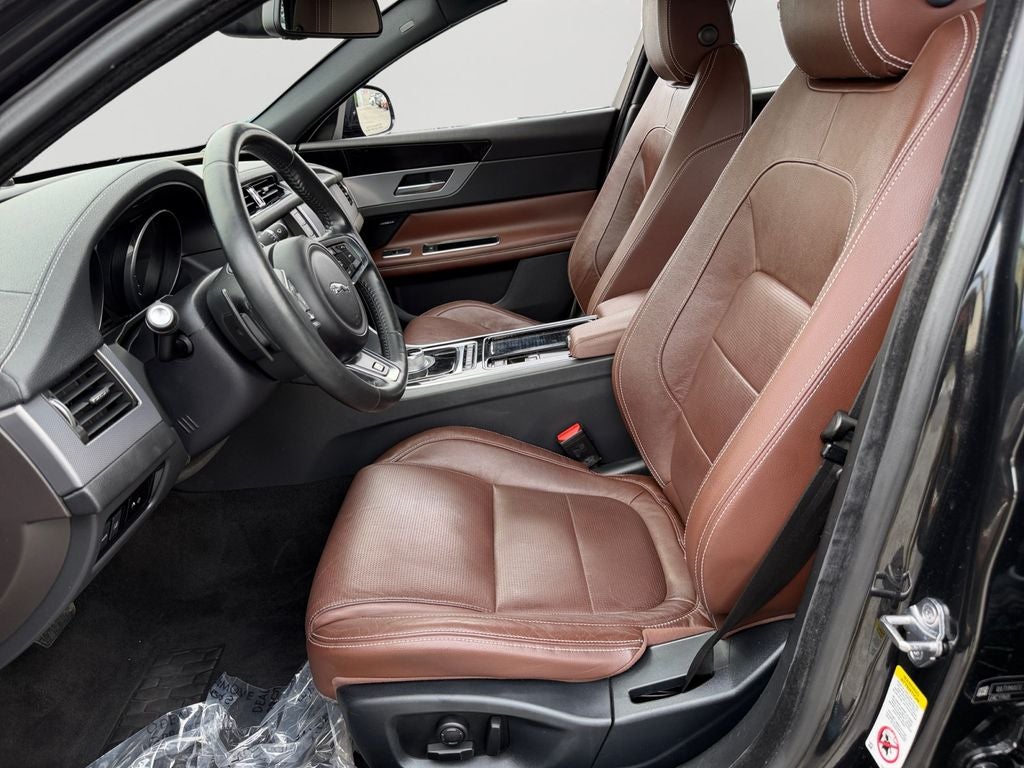 2016 Jaguar XF 35t R-Sport