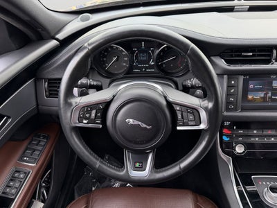2016 Jaguar XF 35t R-Sport