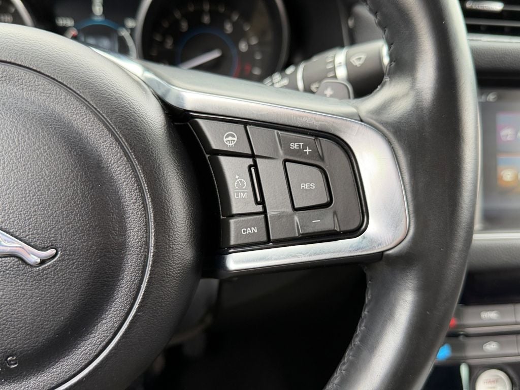 2016 Jaguar XF 35t R-Sport