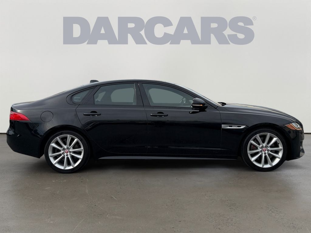 2016 Jaguar XF 35t R-Sport