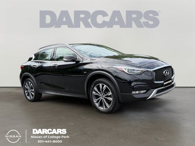 2017 INFINITI QX30 Premium