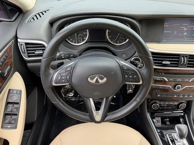 2017 INFINITI QX30 Premium