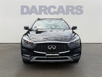2017 INFINITI QX30 Premium