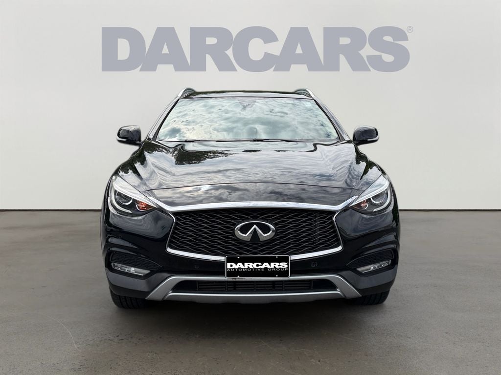 2017 INFINITI QX30 Premium
